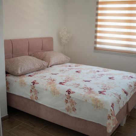 Apartmani Elegance Tuzla Buitenkant foto