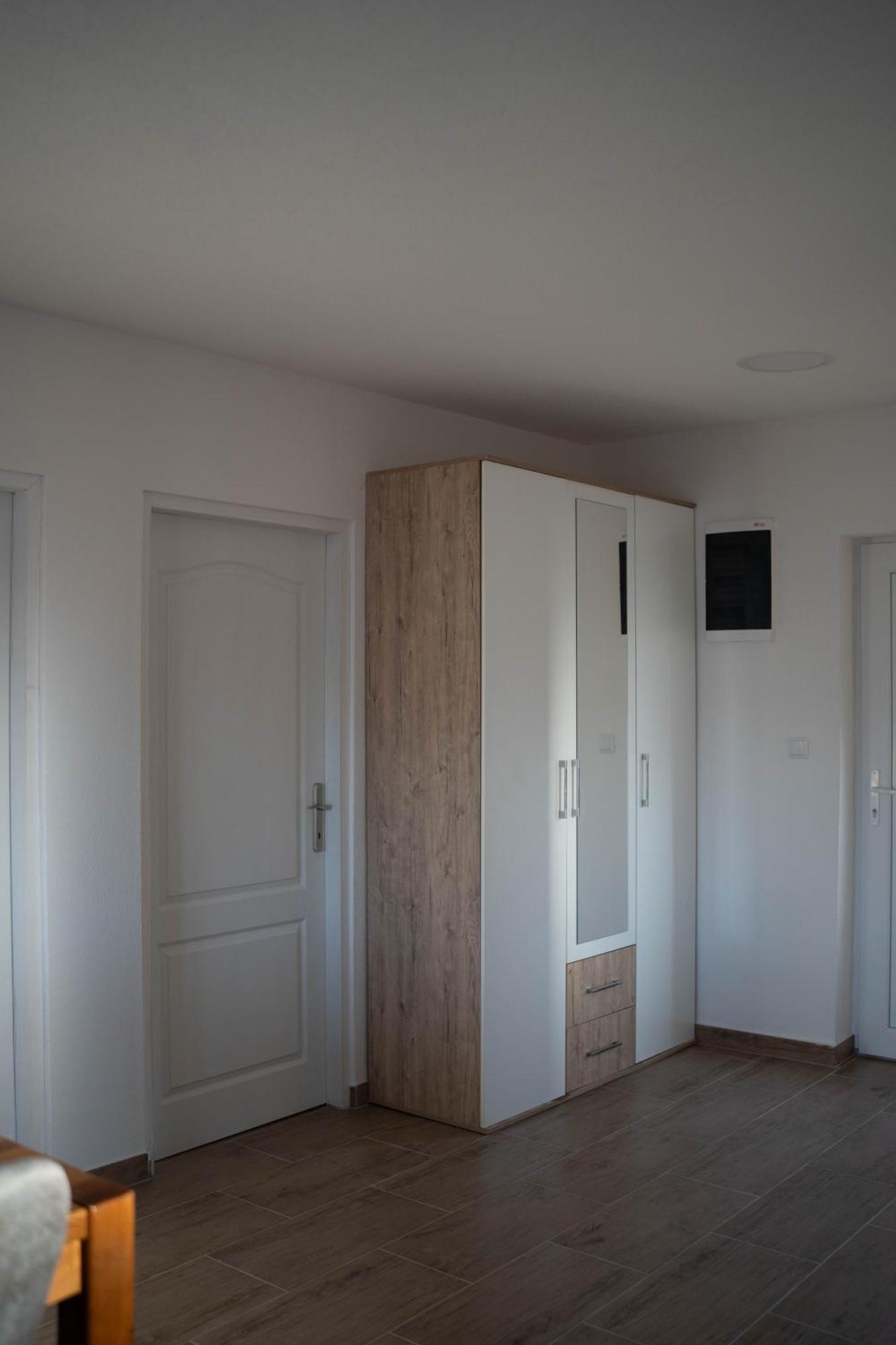 Apartmani Elegance Tuzla Buitenkant foto
