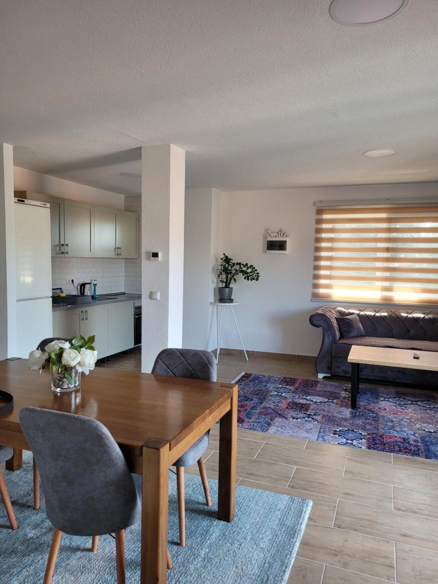 Apartmani Elegance Tuzla Buitenkant foto