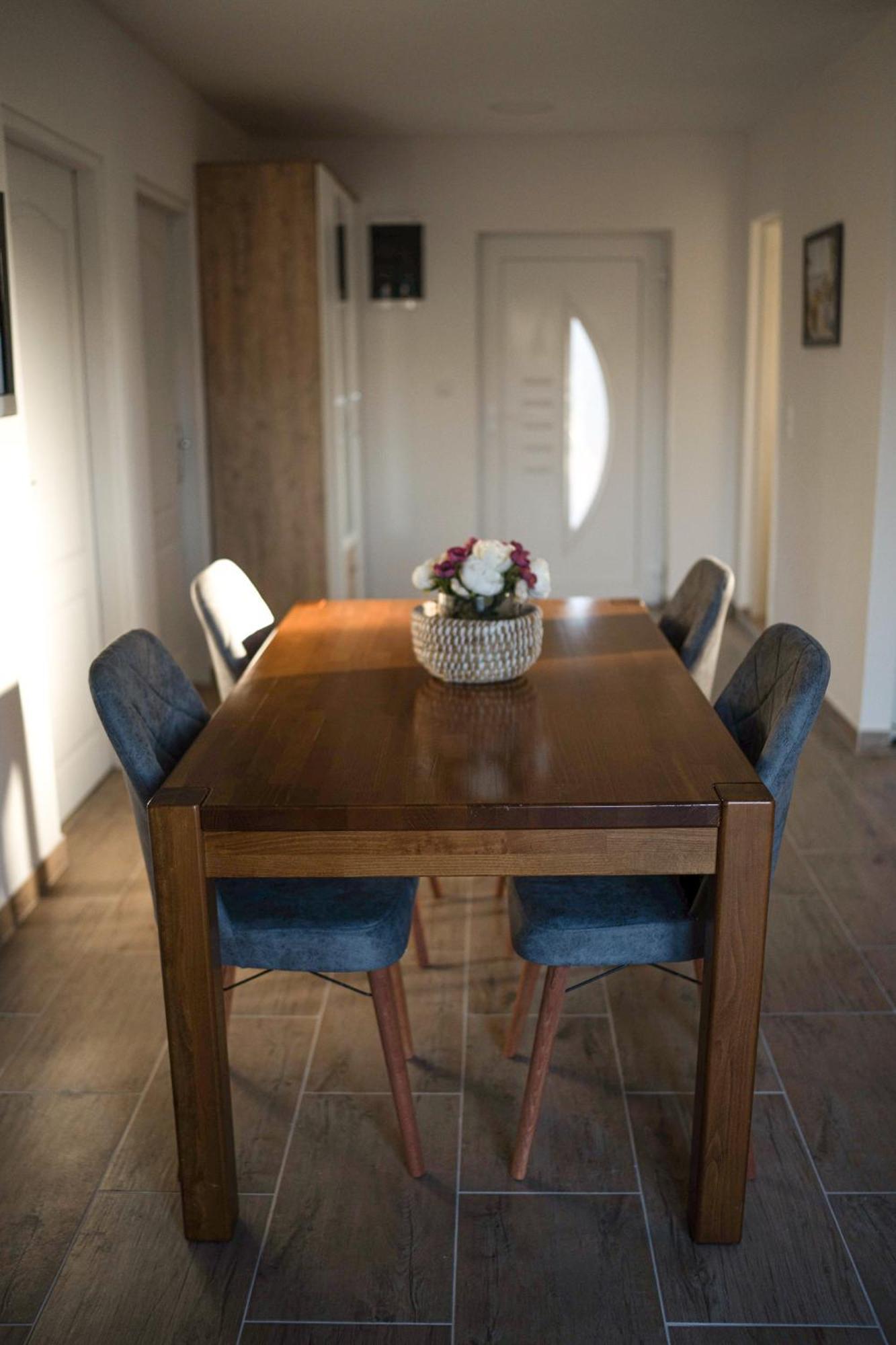 Apartmani Elegance Tuzla Kamer foto