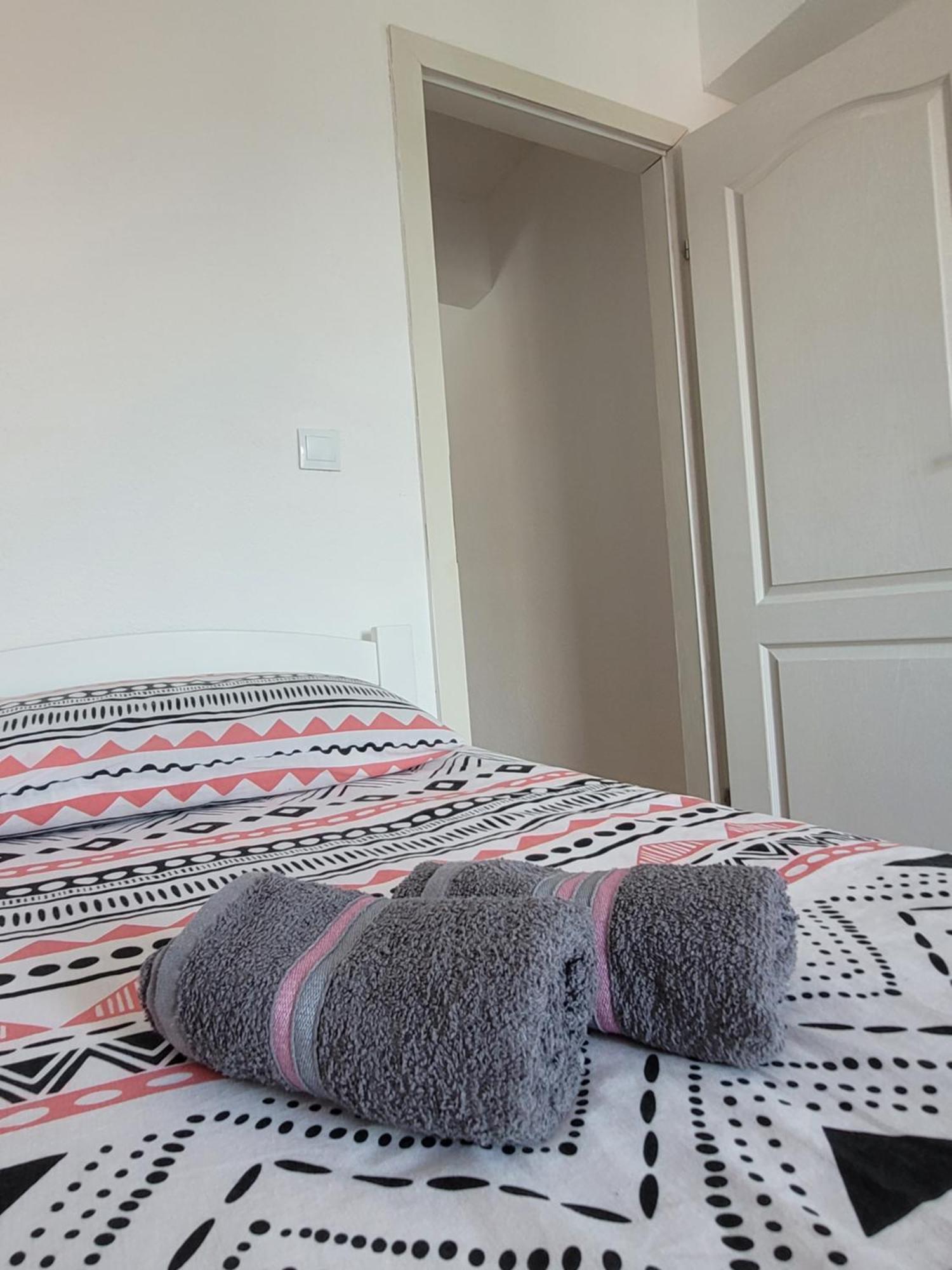 Apartmani Elegance Tuzla Buitenkant foto