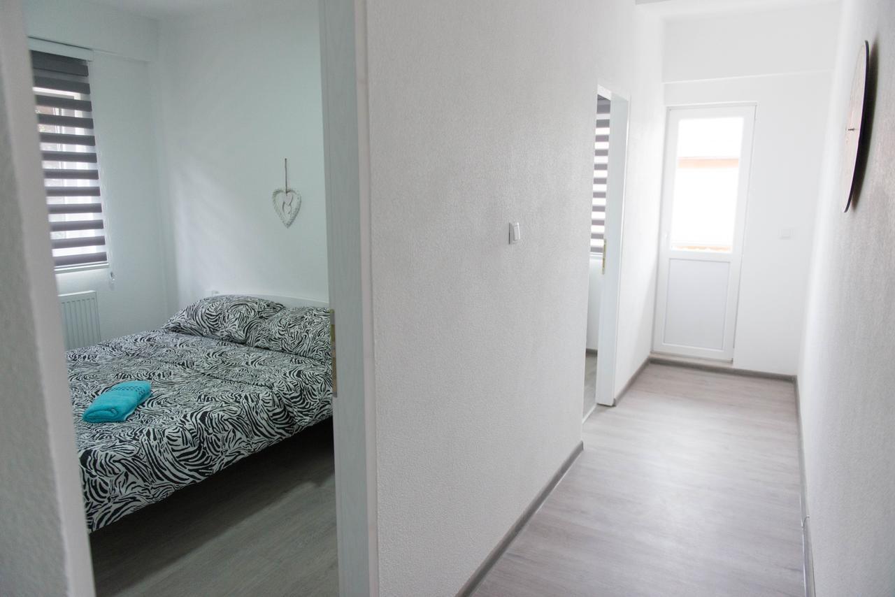 Apartmani Elegance Tuzla Buitenkant foto