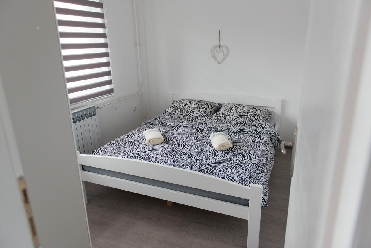Apartmani Elegance Tuzla Buitenkant foto